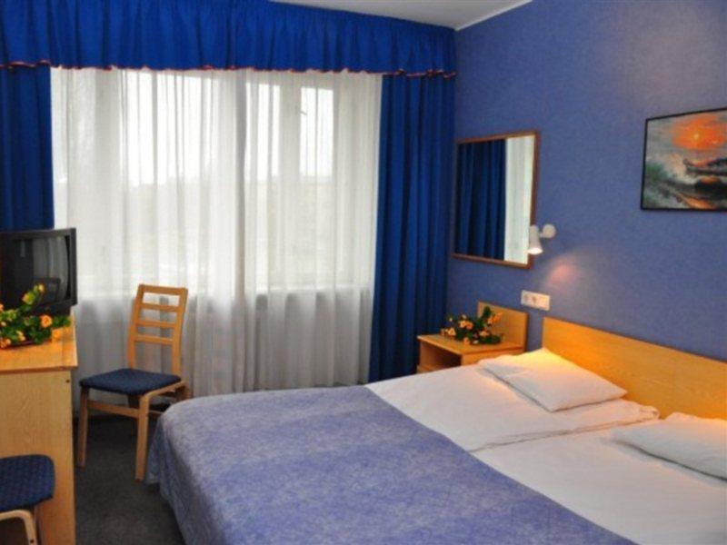Hotel Stroomi Tallinn Buitenkant foto